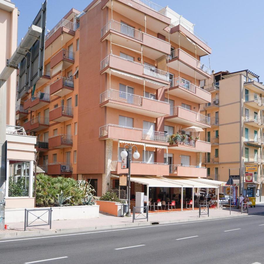 Babyaccommodation Family Panoramic II Pietra Ligure Luaran gambar